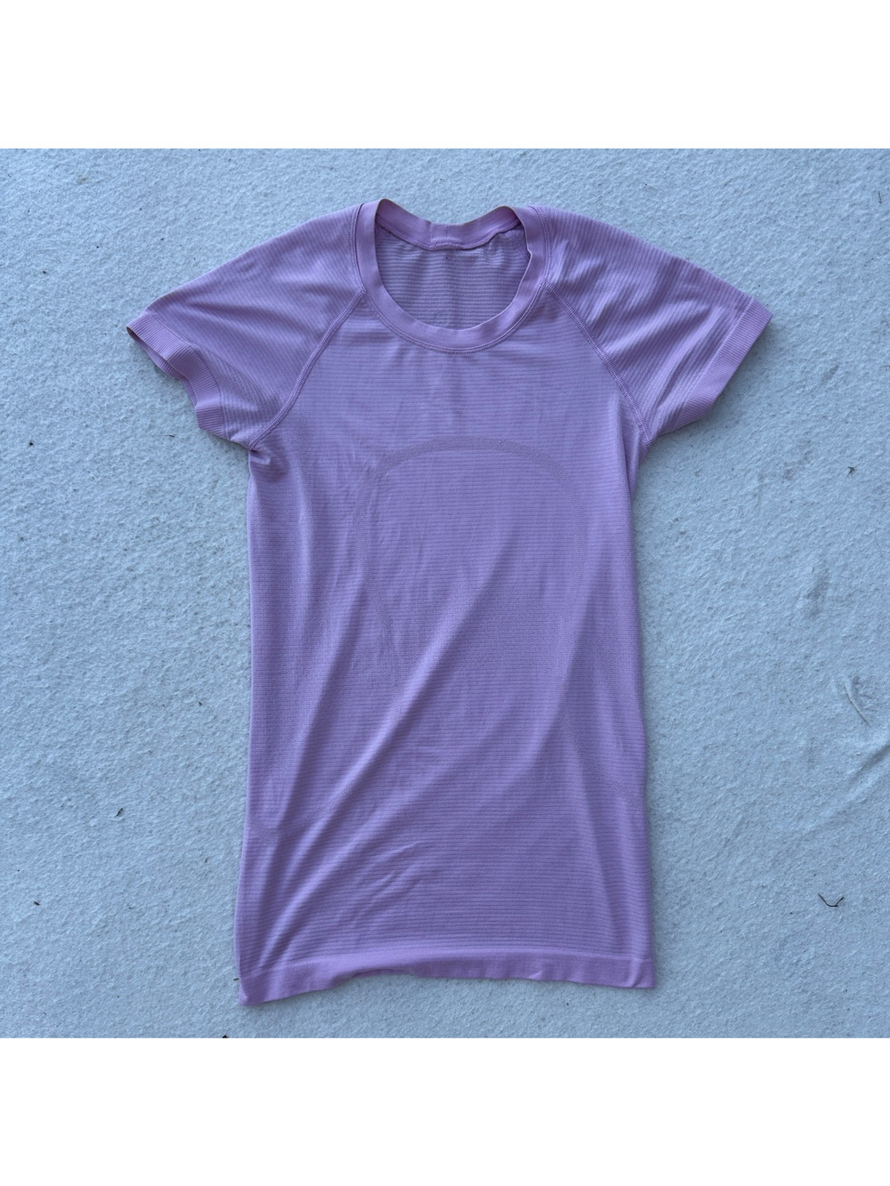 Lululemon Swiftly Tech Short Sleeve 2.0 Shirt Women's Sz 4 Purple Yoga Athletic